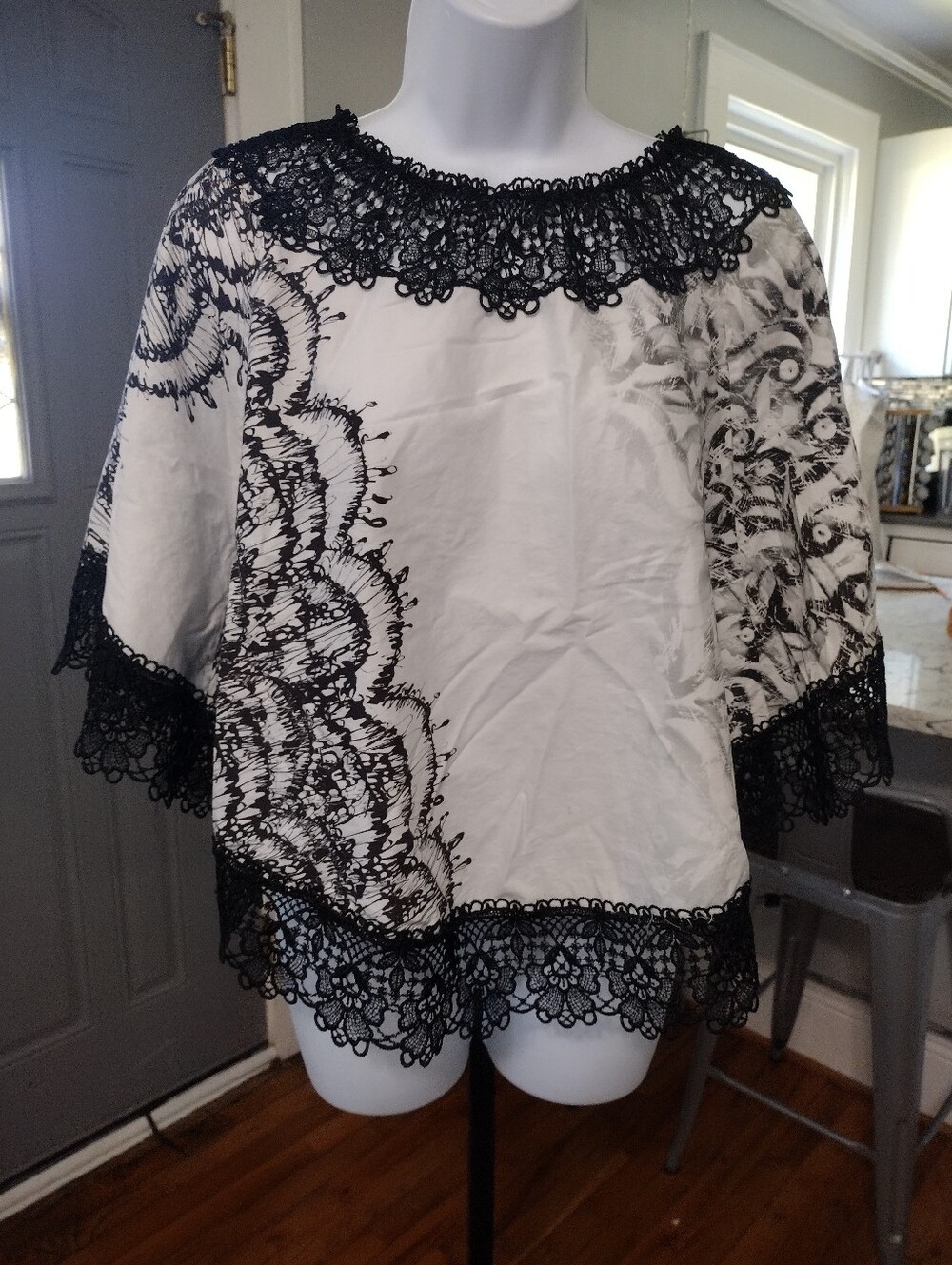 Save The Queen Black and White Lace-Trim Cape Butterfly Wing Sleeve Top